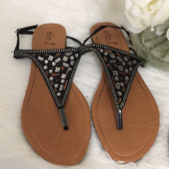 Two pairs‎ of sandals APT 9 and RUE 21 sz 8 - Picture 2 of 8